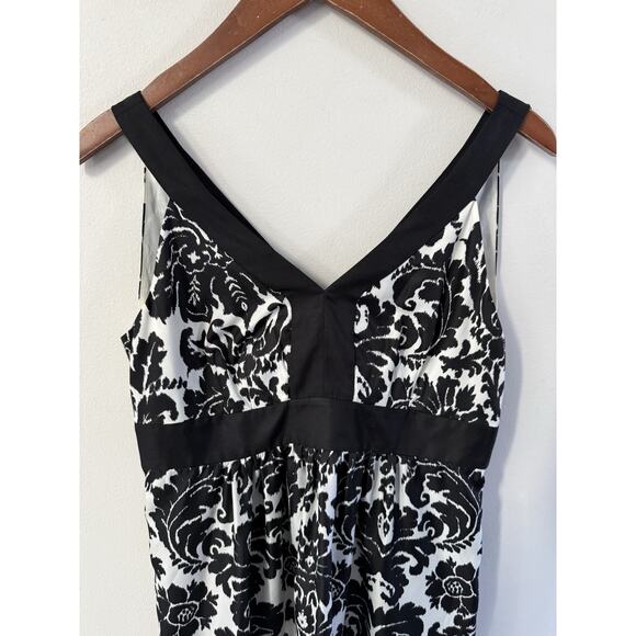 Ann Taylor Loft Floral Sleeveless Dress Size 4P Black White Brocade Design - Picture 3 of 11
